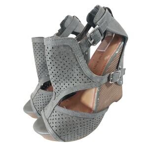 GIANNI BINI! GRAY HEAVY PERFORATED CANVAS PLATFORM, OPEN TOE, WEDGE HEELS! 9M